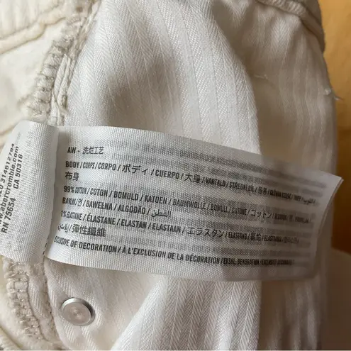 Abercrombie & Fitch  The Dad High Rise Cross Button Fly Jeans Size 16 thumbnail 5