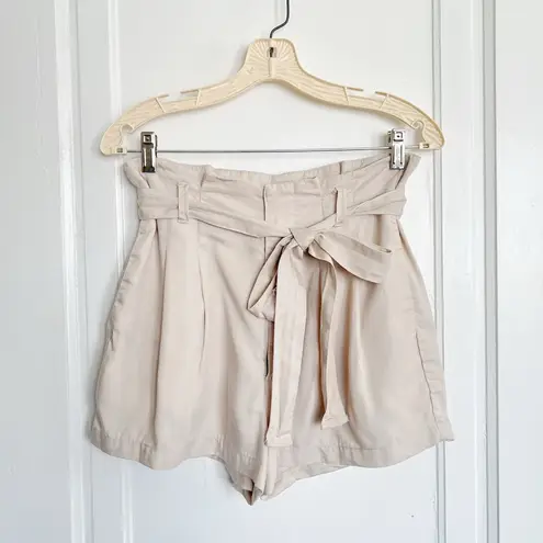 Abercrombie & Fitch A&F • High Rise Belted Shorts paperbag tie waist beige khaki pleated - Image 2