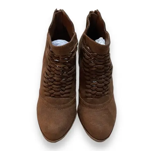 Fergalicious Fegalicious 2008 Boots Women’s 7.5M Chelly Ankle Booties Braided Brown Suede