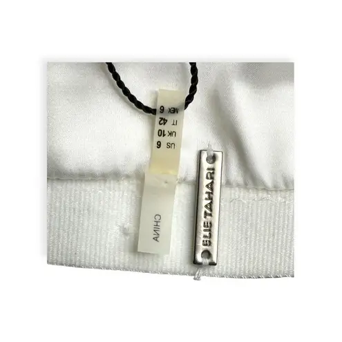 Elie Tahari new š¤ Nicolette Eyelet Lace Fringe A Line Knee Skirt š¤ Off White š¤ 6