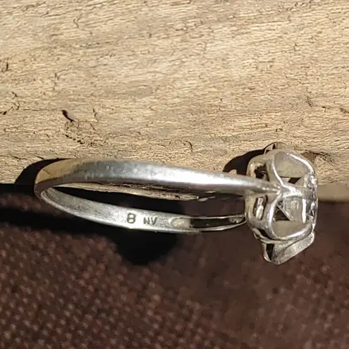 Vtg Avon Sterling Silver 925 Solitaire CZ Ring Size 11Ribbon Floral Engagement