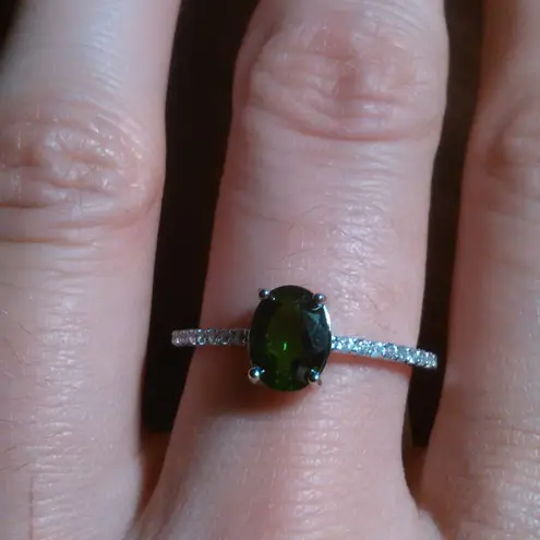 Green Chrome Diopside And White Zircon Sterling Silver Ring (Size 9)