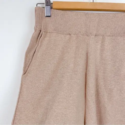 n:philanthropy Bartley Sweatshirt & Balfour Short Taupe