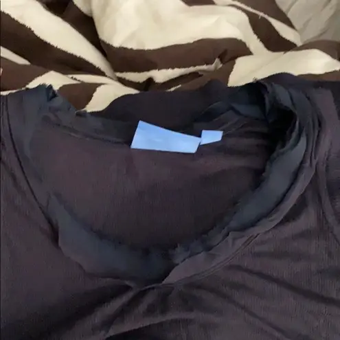 Vera Wang Used  tank top with a trimmed collar