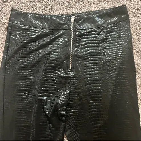 Women's Faux Leather Black Pants Medium Zip Up