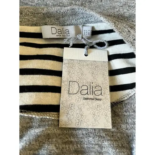 NWT Dalia Heathered Grey Jersey Knit Long Sleeve T