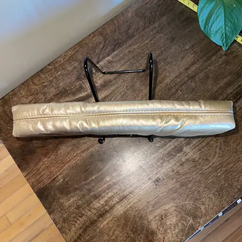 Jessica McClintock Champagne Gold Pleated Clutch Evening Bag Chain Strap Formal