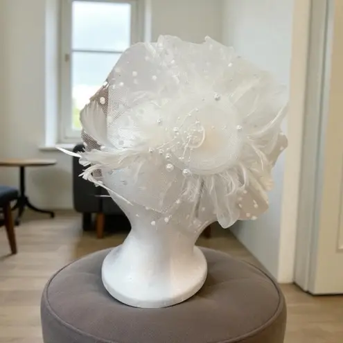 Elegant White Feather Fascinator