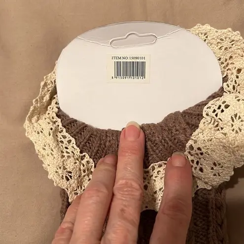 NWT boot cuffs leg warmers tan with ecru lace trim