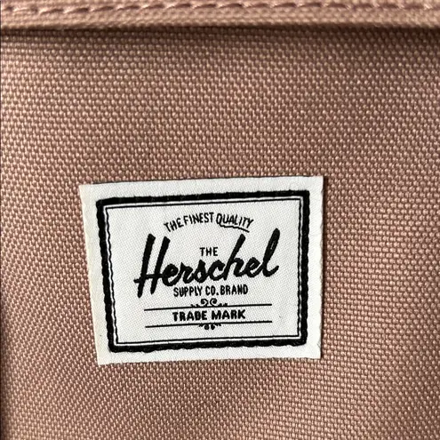 Herschel Supply Company π Herschel Little America Backpack β Rose Pink πΈ
Brand new with tags β