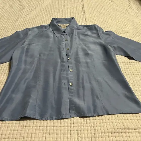 Petite Sophisticate Blue Casual Button Down Shirt 100% Silk, Size 12