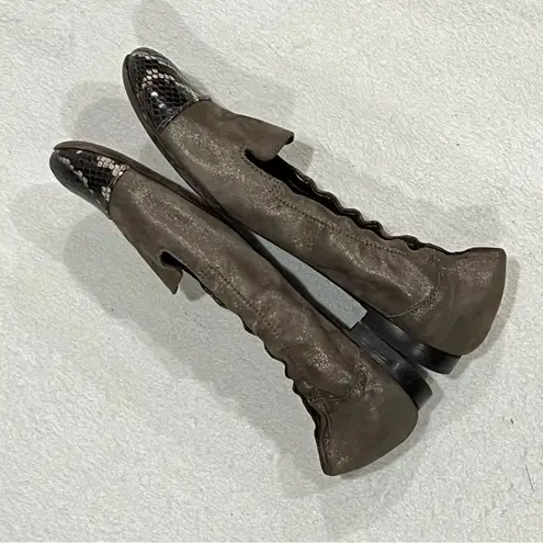 AGL Shimmer Taupe Leather Ballet Flats with Snake Print Cap 39 Brown Size 9