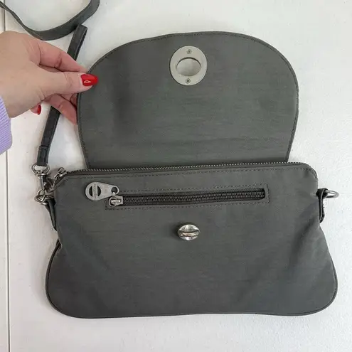 Baggallini Baggalini Monaco Clutch Purse Convertible Travel Crossbody Bag Gray Purse