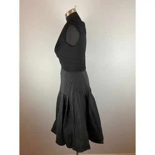 Tadashi Shoji Tadashi Collection Fit Flare Cocktail Dress 8 M Black Sleeveless Ruched V-Neck