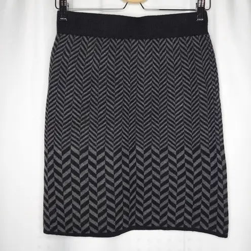 Kenar Women's Black Gray Chevron Wool Blend Pull On Stretch Mini Skirt Size M