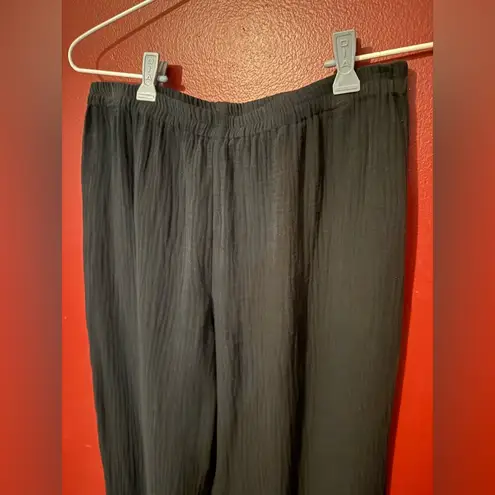 Soft Surroundings key buscayne gauze pants in black