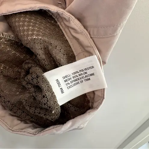 Orvis Tan zip-up vest size M