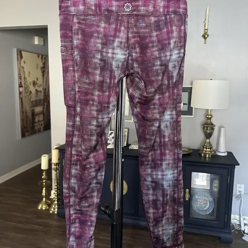 Pro Player Size Small Wicking Material Athletic Leggings Purple