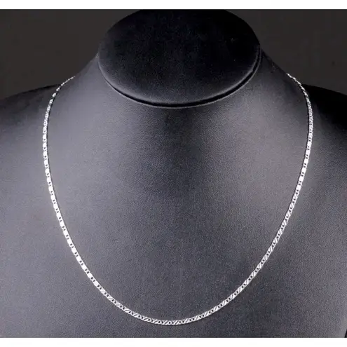 Boutique Flat Mariner Chain Necklace | White Gold Plated Silver