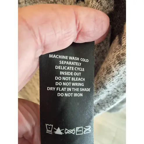 Buffalo David Bitton Womens Size M Gray with Black Stars Light Sweater Size M