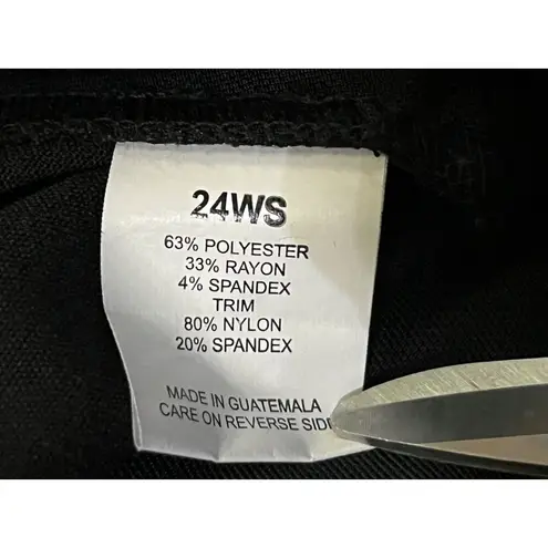 Briggs New York Pants Womens 24WS Short Black Slacks Flat Front Used