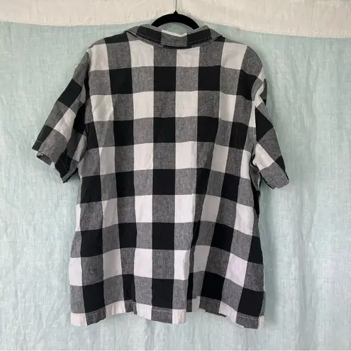 Erika  II linen cotton blend gingham black and white button up short sleeve 2X