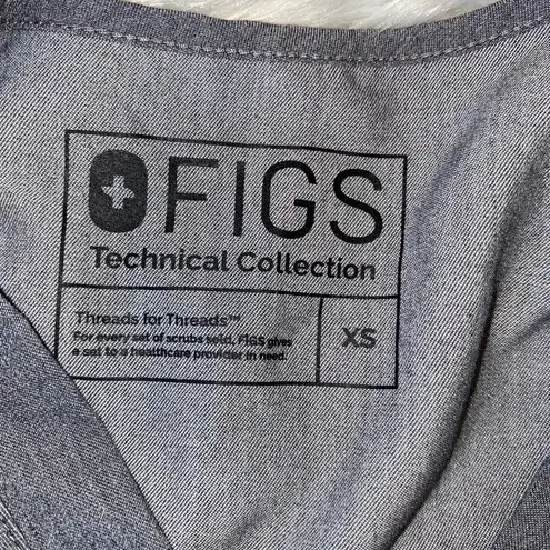 FIGS  Grey Catarina One Pocket Scrub Top Size XS