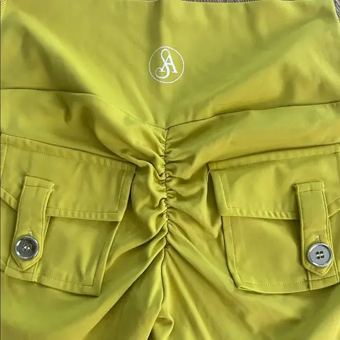 Allure Yellow High Waist Cargo Shorts Size M