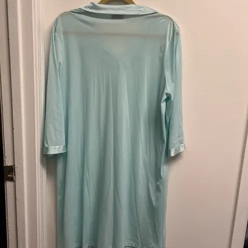 Vanity Fair Vintage 1970’s Robe