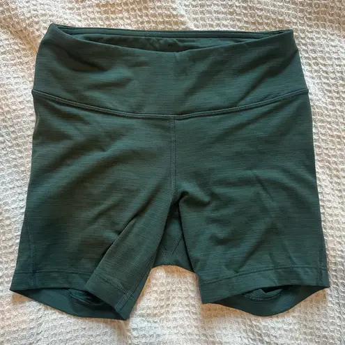 Outdoor Voices  TechSweat™Flex 5" Short in green XS