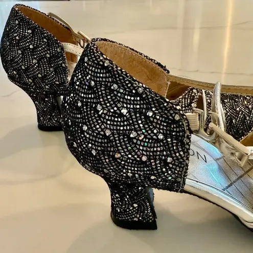 B/Silver Sparkly lprofessional dance show size 6