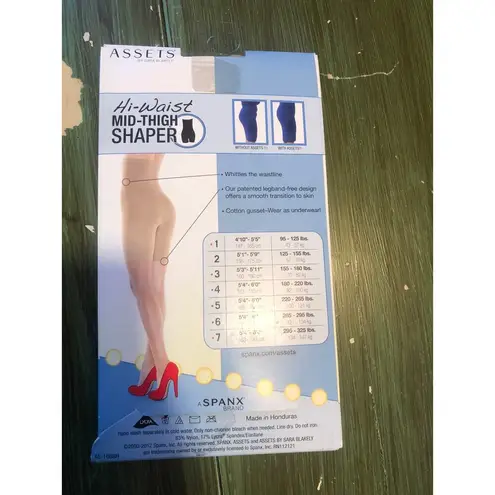 Assets by Spanx NEW Hi