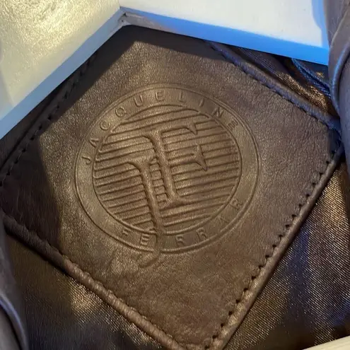 Jacqueline Ferrar brown 100% leather neck detail trench jacket size M