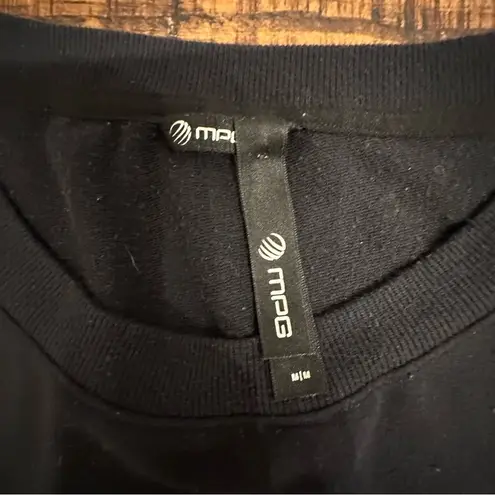 MPG Sport Serene Relaxed Pullover- EUC