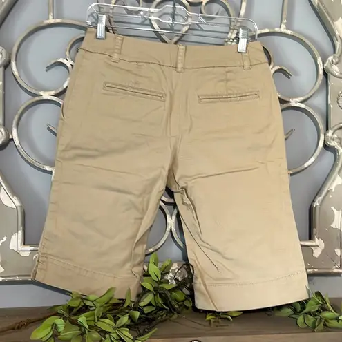 New York & Co. Khaki Shorts Bermuda Chino Womens 4