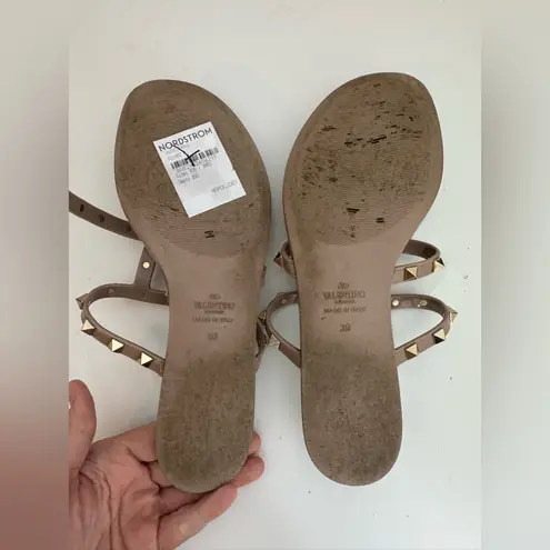 Valentino Garavani Rockstud T-Strap Flat Slide Sandals 39