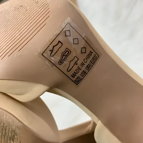 Qupid Nude Pumps