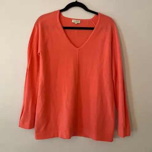 Kinross Cashmere Hot Pink V