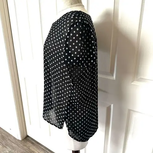 Pleione black short sleeved top