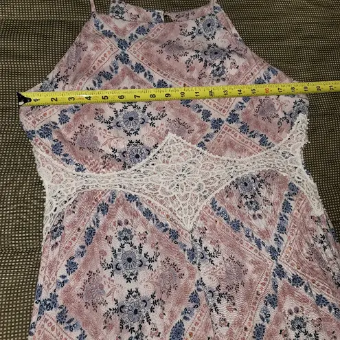 Xhilaration  Floral Dress Lace Waist- Size XXL (JUNIOR SIZE) See pics.