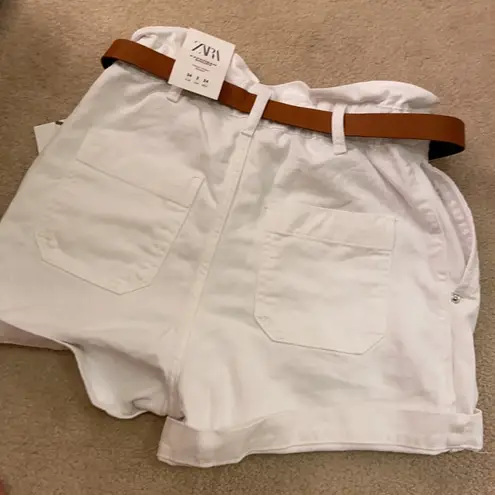 ZARA  white denim shorts. Size 2