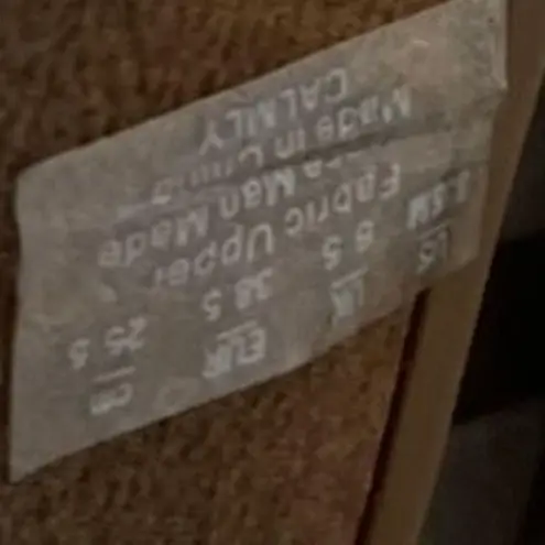 Fergalicious Calmly Blue Lace Wedge Sandals Size 8.5M Summer Casual Shoes