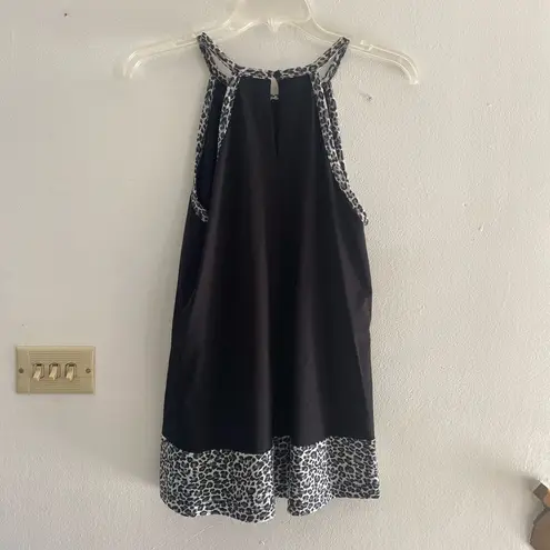 Doe & Rae animal print trim top size small