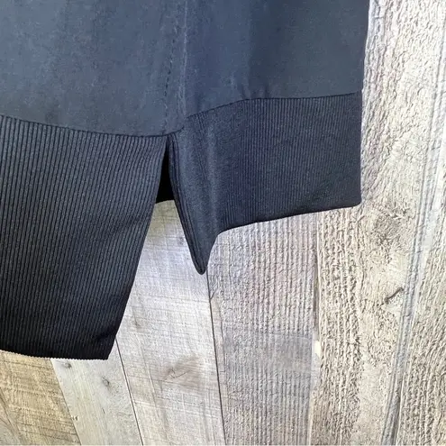 Members Mark Size XL Woven Black Top w/Crewneck Short Sleeve 3” Side Slit