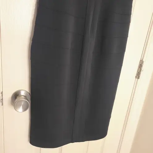 Tadashi Shoji Black Off Shoulder Dress size M