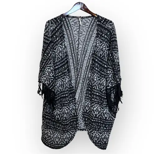 Free People  open front cocoon kimono duster, fringed sleeve det Oversized XS