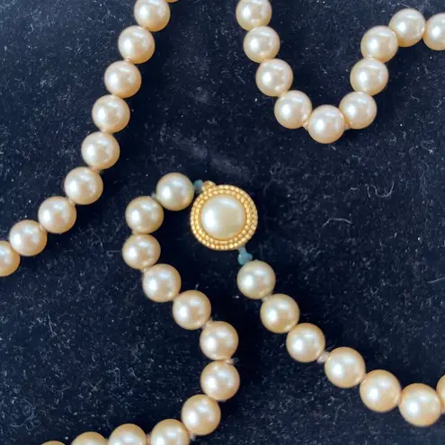 Trifari Vintage Crown Faux Pearl Necklace 22" Goldtone Hiddden Clasp Old Money