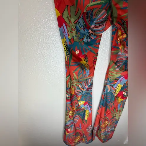 New NWT YOGA democracy Split Flare Pant In Tropical Paradise Red