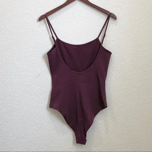 Charlotte Russe NWT Burgundy Scoop Neck Open Back Bodysuit S