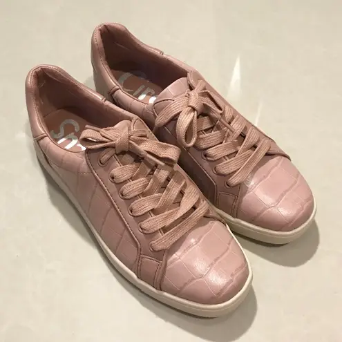 Circus by Sam Edelman Sam Edelman Circus Devin Cameo Pink Croc Sneakers